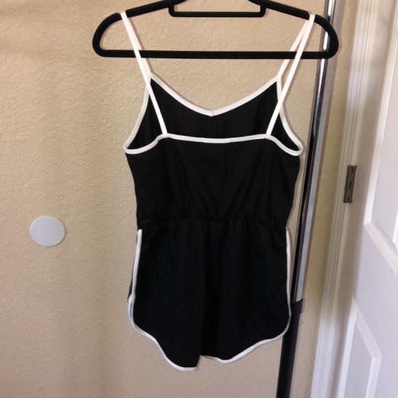 -Boutique- Shorts Romper - Picture 13 of 17